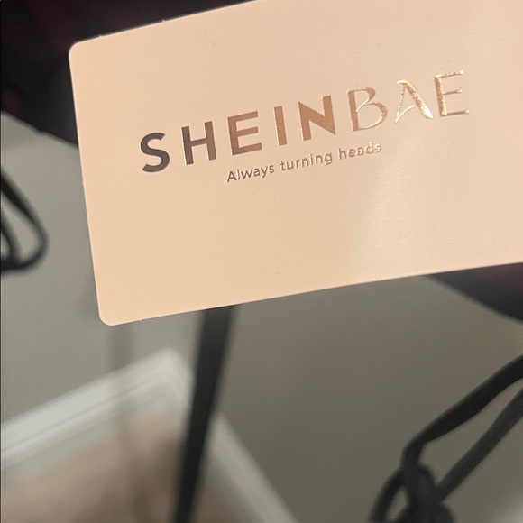 SHEIN BAE Elegant Black and Red Top - Picture 2 of 5